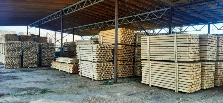 Woodpole stack